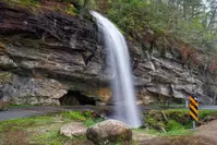 bridal veil falls is one of the top North Carolina waterfalls