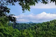 Beautiful mountains surround our cabins in the nc mountains