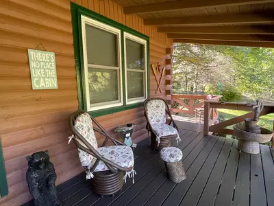 Grumpy Bear Cabin 18