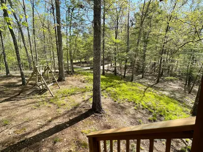 Lazy Bear Lodge 24