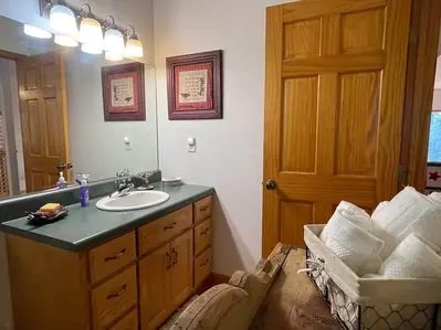 Jolly Rancher Cabin 18