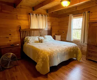 Hillside Hideaway 11