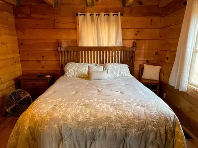 Hillside Hideaway 12