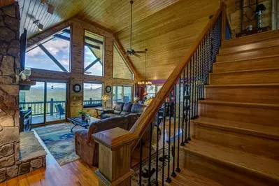 Longview 15