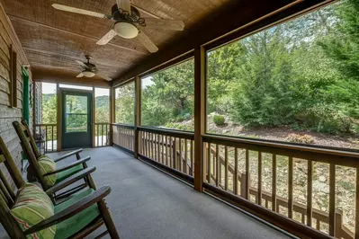 Longview 28