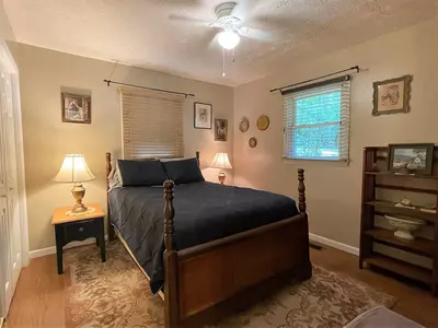 Moss Hollow Cottage 13