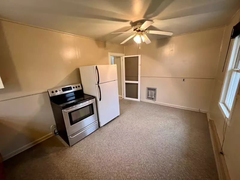 Long Term Rental 1114 kitchen 