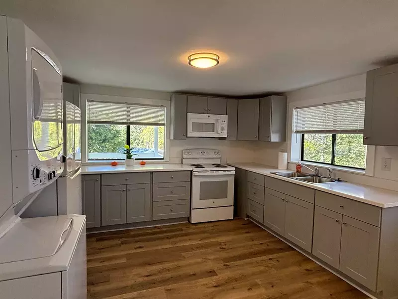 Kitchen of Long Term Property 43