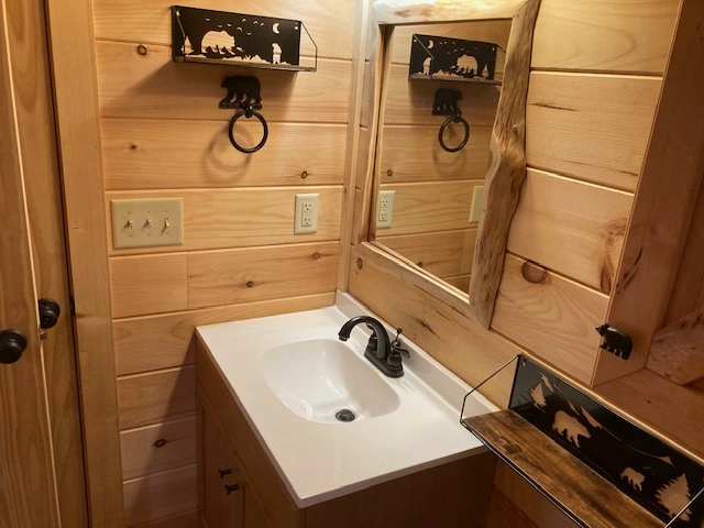 Long Term Rental #230 bathroom