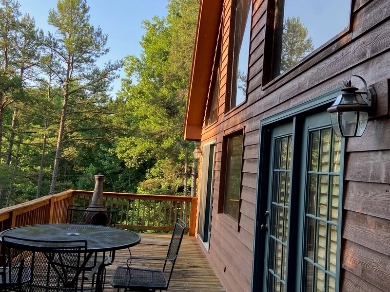 Jolly Rancher Cabin