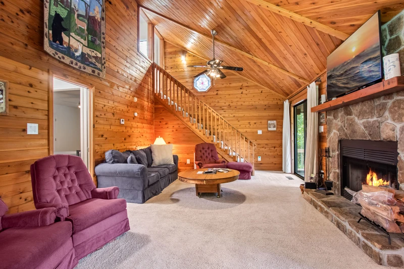 Almost Heaven-Riverfront Getaway