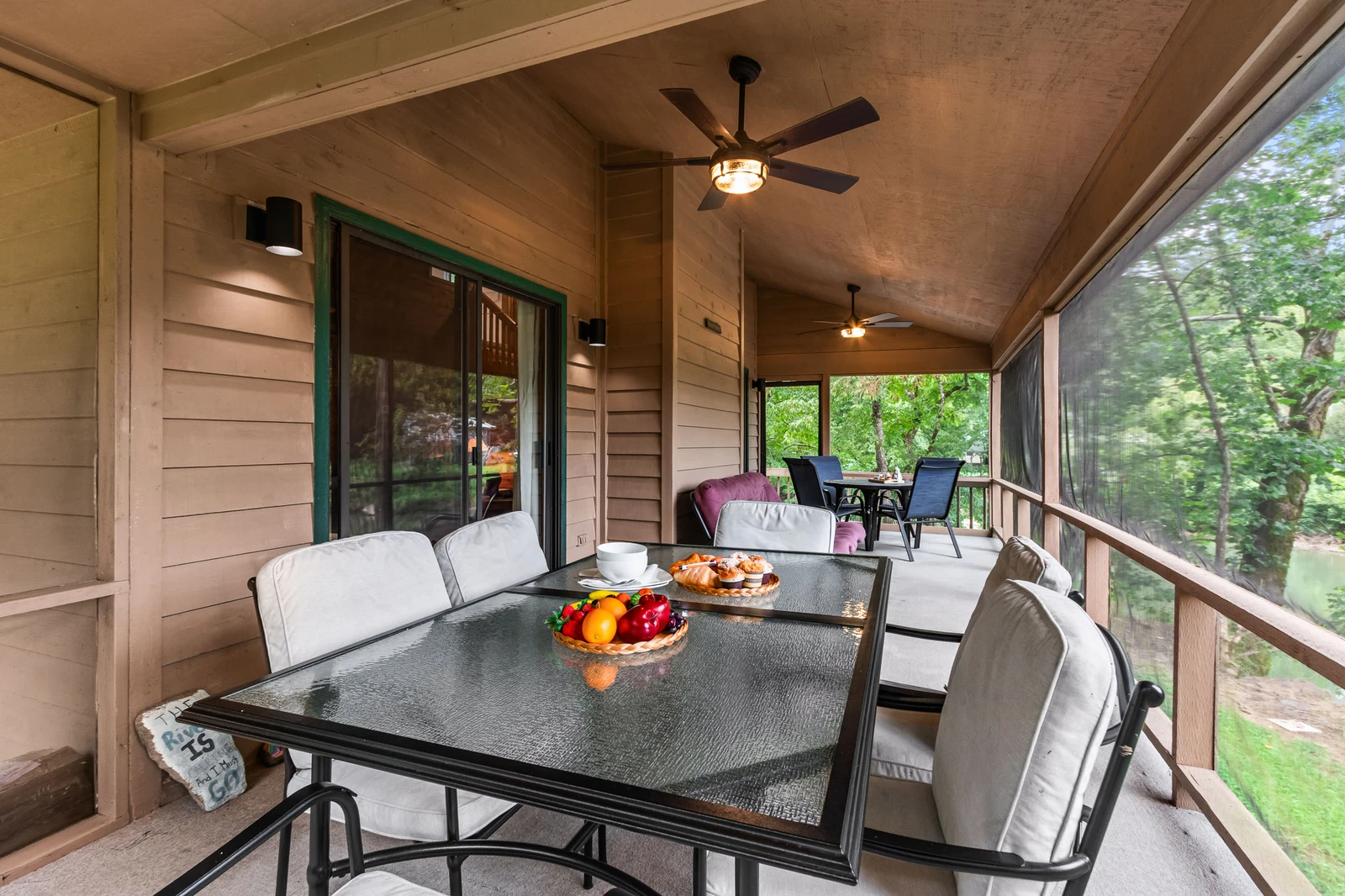 Almost Heaven-Riverfront Getaway
