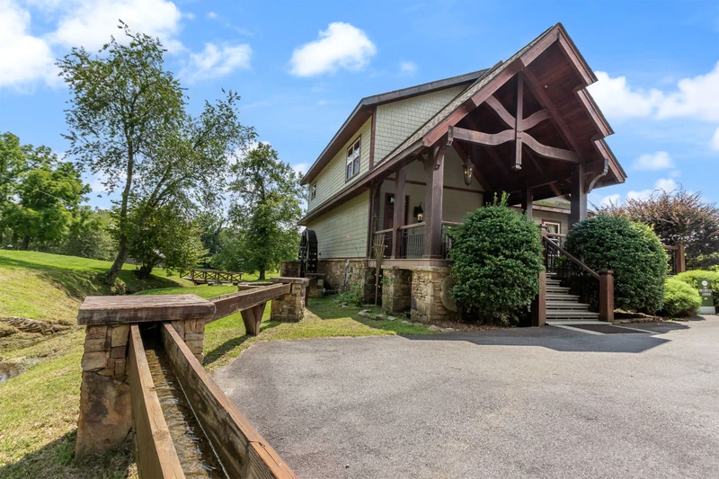 The Millhouse Lodge