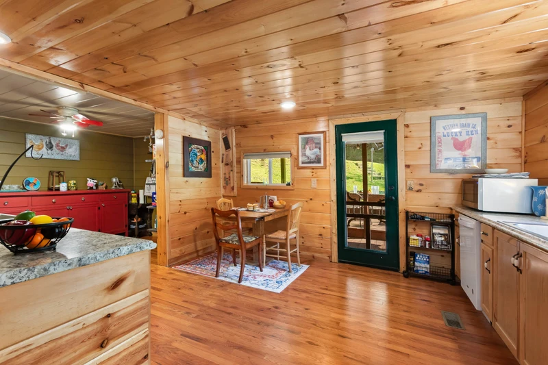 The Cozy Cabin
