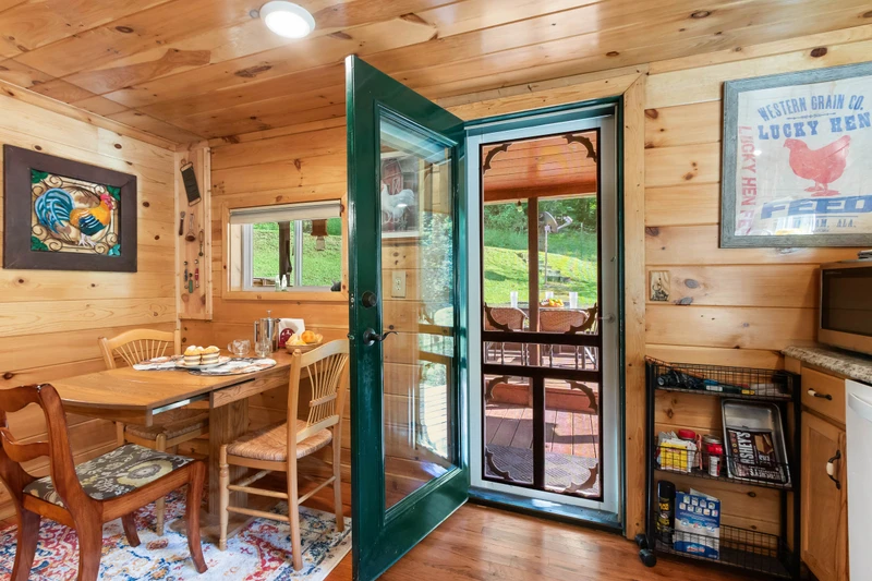 The Cozy Cabin