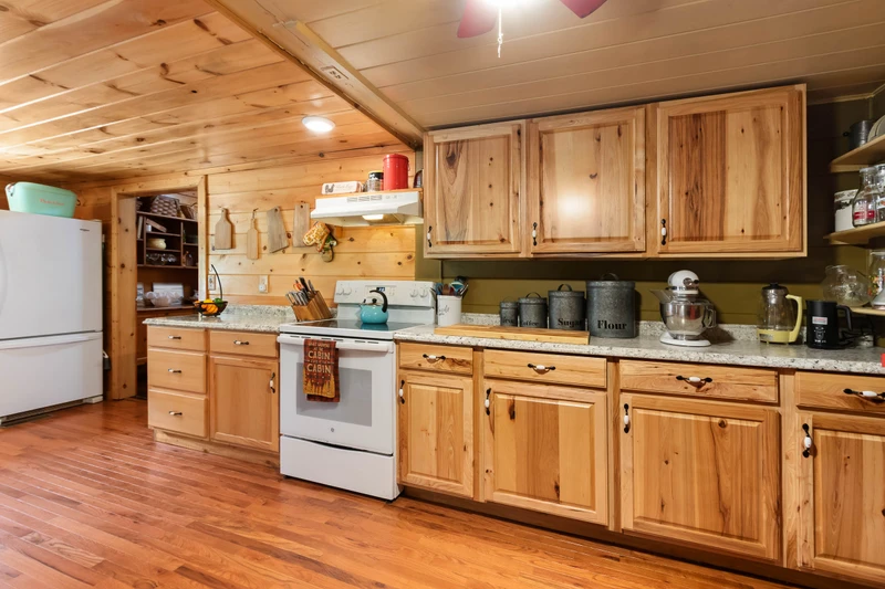 The Cozy Cabin
