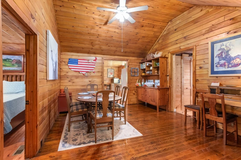 The Cozy Cabin