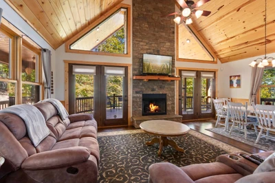 One Away Cabin-Wrap-around Porch
