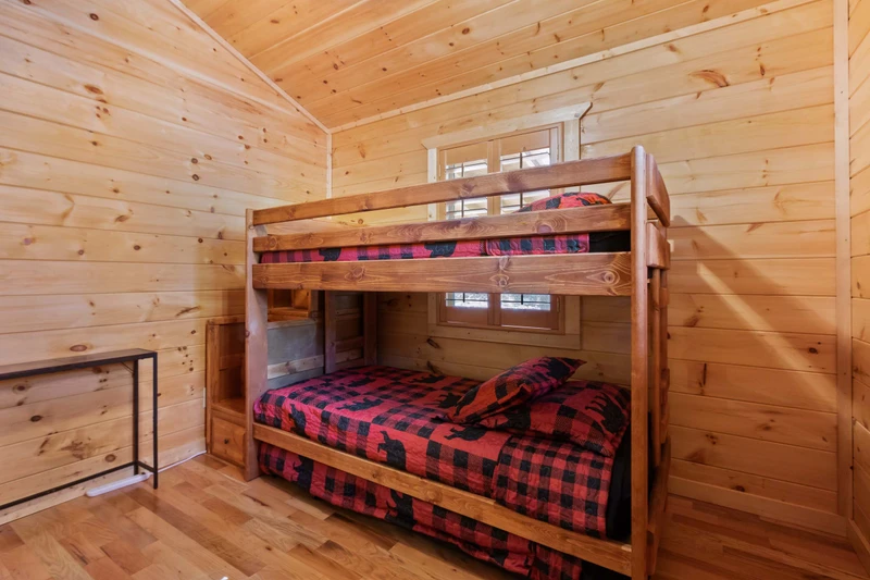 Little Bear Cabin