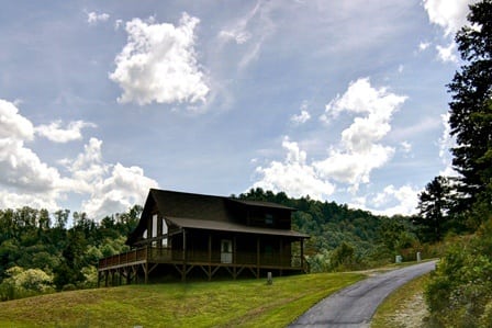 A cabin in the mountains in Murphy North Carolina.