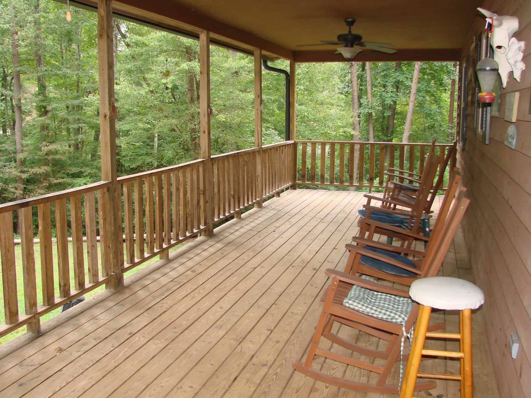 Rocking chairs on the deck of a cabin rental in Murphy NC.