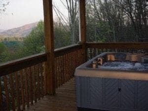 Hot tub on the deck of the Golden Ridge cabin in Murphy NC.