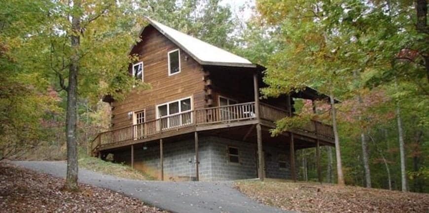 hillside hideaway Nc mountain cabin rental